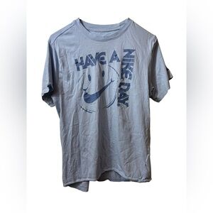 NIKE | tshirt tee shirt have a Nike day smiley medium
